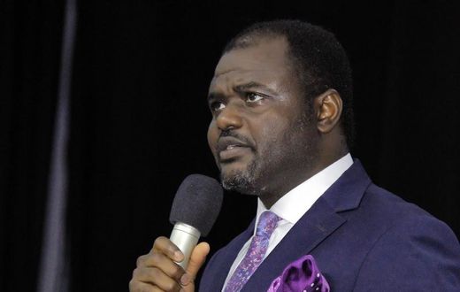 You don’t have sense – Pastor to men who use GHS30k on wedding