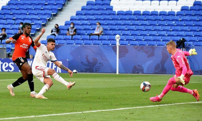 Lyon's Brazilian midfielder Bruno (2ndL) scored a double against Lorient