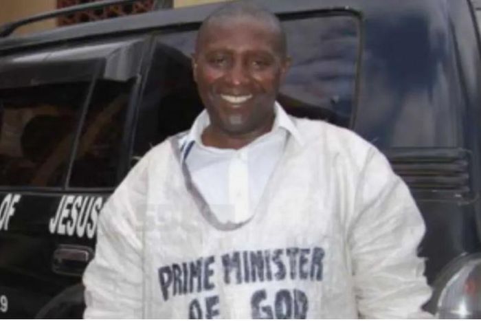 Lawyer who was “taken to heaven by God” says the world will end in 6 years