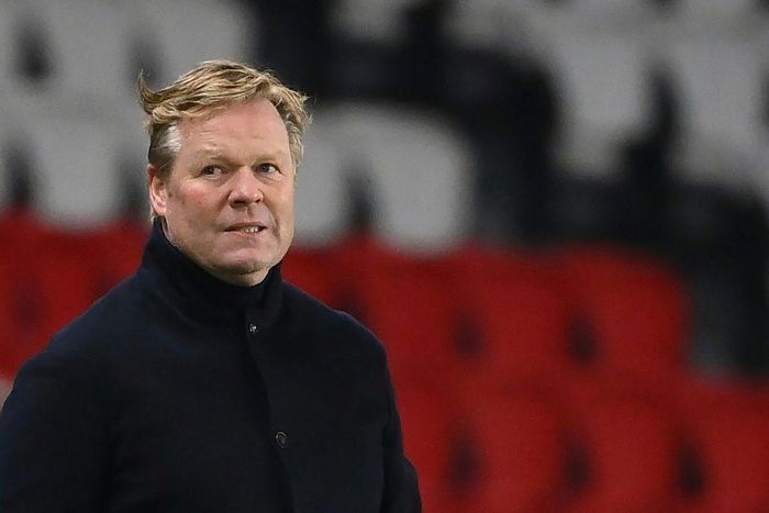 Barca coach Koeman keeps his job
