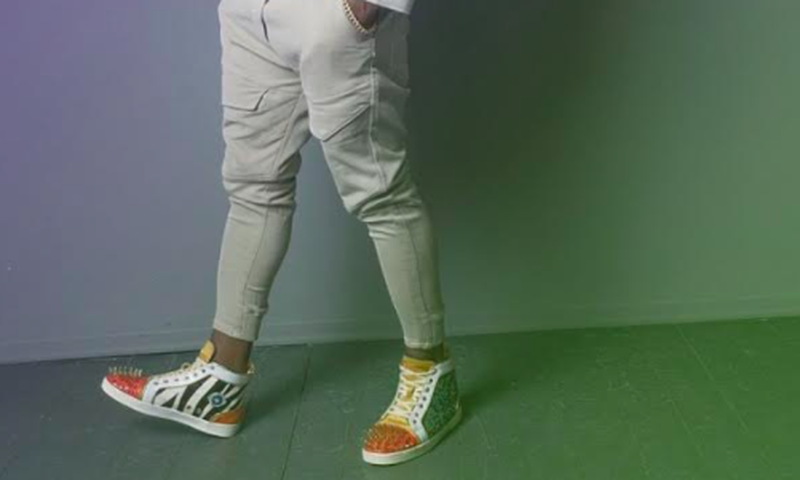 SWAGGHA is a Ghanaian Russian based singer-songwriter
