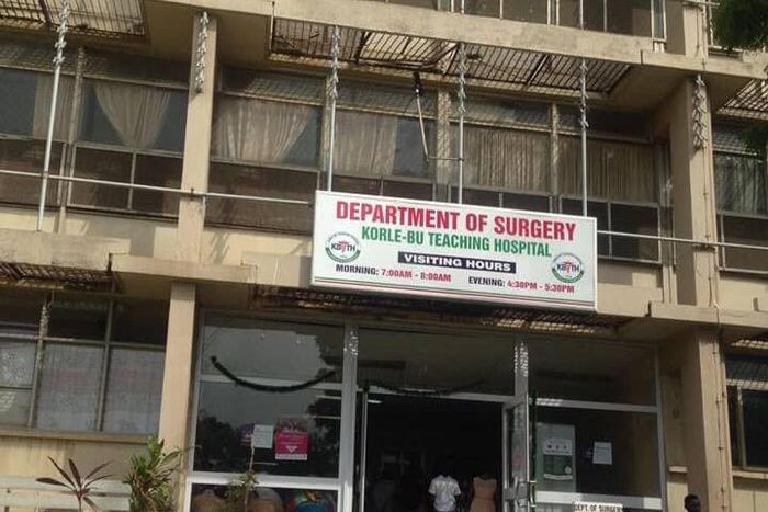 ‘The system is a mess!’ – Angry Ghanaians lash out at failed heath system at Korle Bu