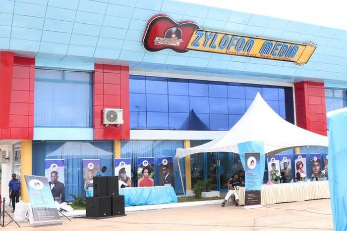 Man shot by security after breaking into Zylofon FM