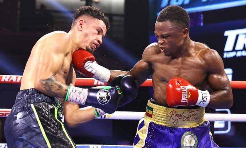 Isaac Dogboe: Ghanaian boxer defeats Adam Lopez by majority decision (Video)