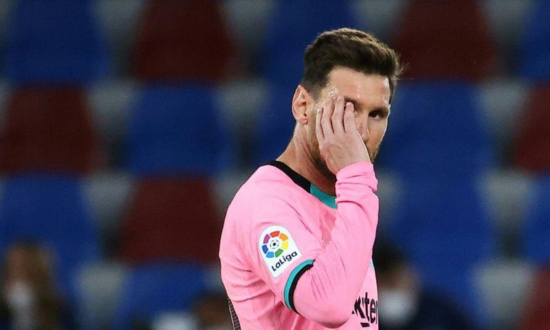 Lionel Messi's Barcelona have yet to distance themselves from the European Super League
