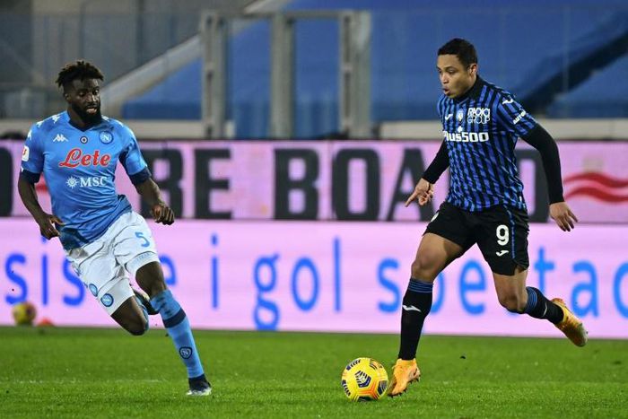 Atalanta's Colombian forward Luis Muriel (R) has scored 14 goals in all competitions this season.