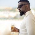 Sarkodie holding wine glass