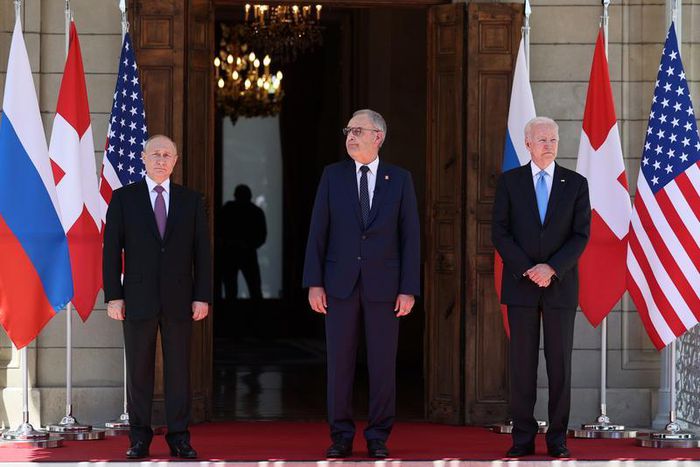 Swiss President with Putin and Biden