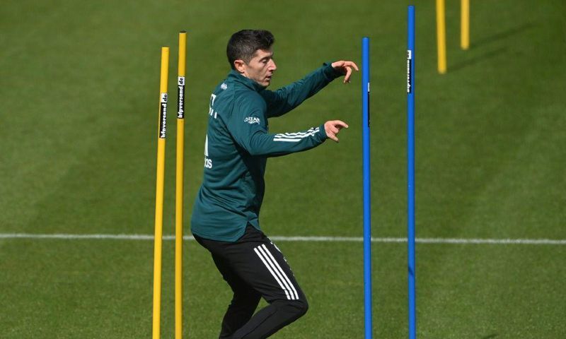 Robert Lewandowski is set to make his return after injury for Bayern Munich at Mainz on Saturday
