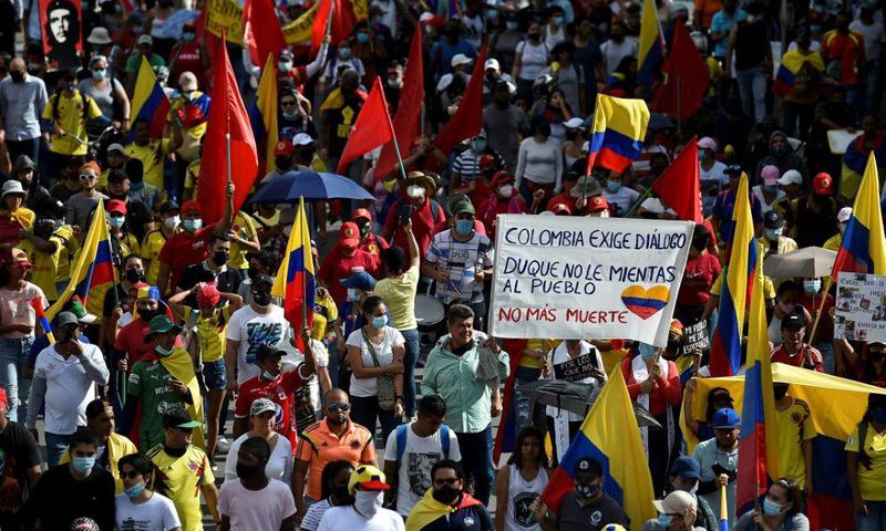 Mass anti-government demonstrations are taking place in Colombian cities like Cali, where the Copa America 2021 football games were scheduled to be played
