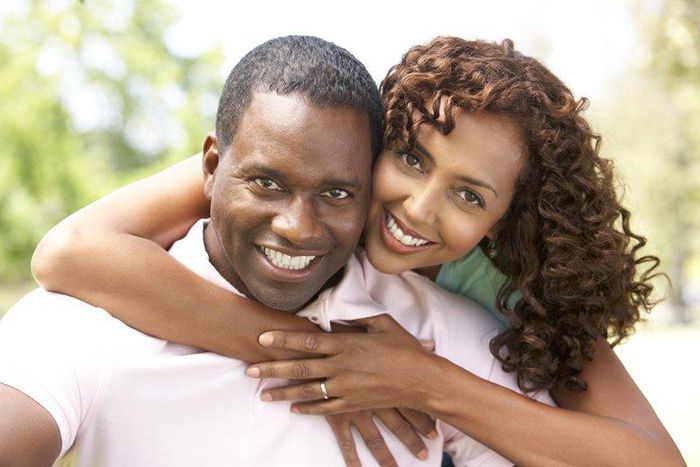 5 reasons why women prefer older men for their life partner