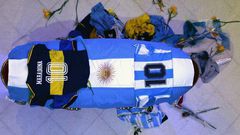 Funeral worker who took selfies with Maradona’s body reports himself to Police