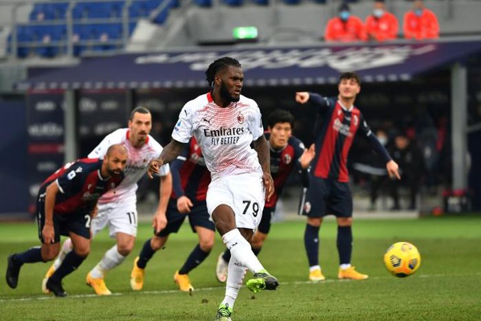 AC Milan's Franck Kessie slotted in from the penalty spot in a 2-1 win over Bologna.