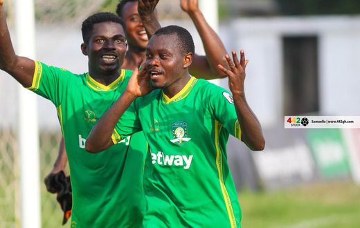 Aduana Stars