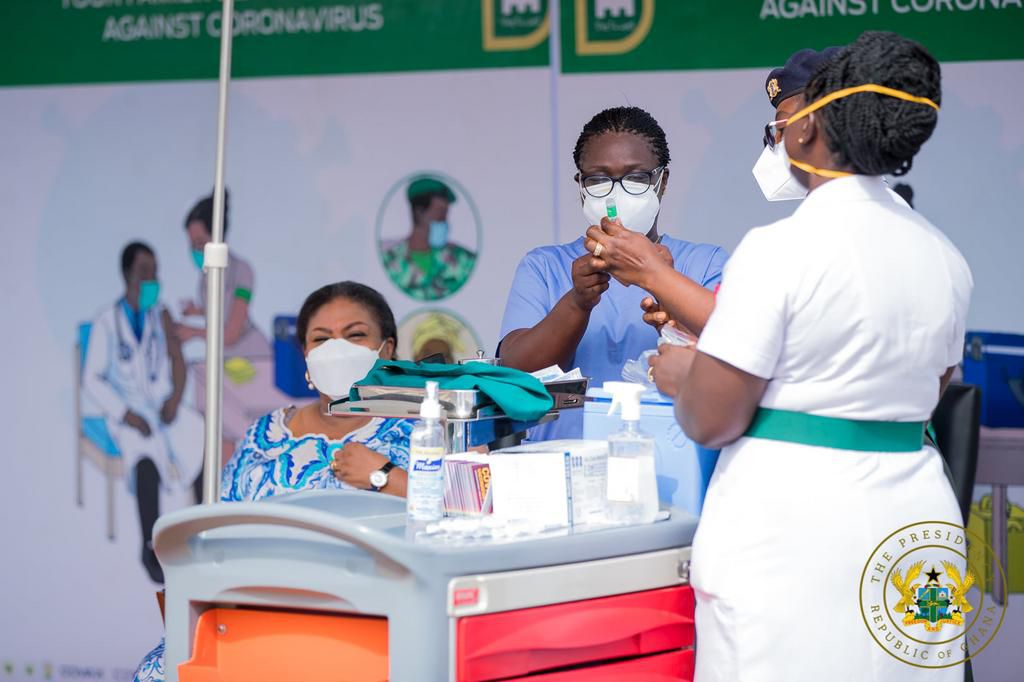 First lady ready for her vaccine