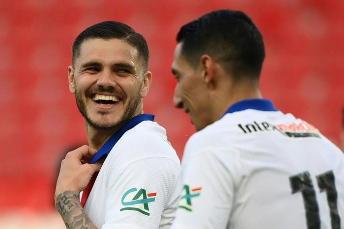 Icardi (L) netted a hat-trick as PSG cruised into the last four