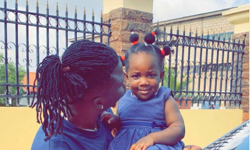 WATCH: Stonebwoy affectionately teaches his daughter how to speak Ewe