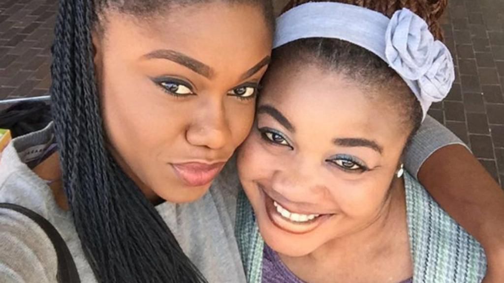 Becca says 'this shock and pain is unbearable' as she breaks silence on mother's death