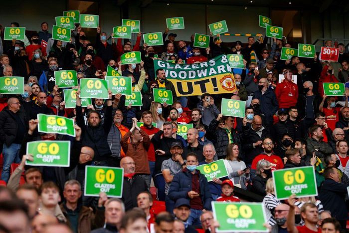 Protests against the Glazer family by Manchester United fans have been reawakened by the failed European Super League project
