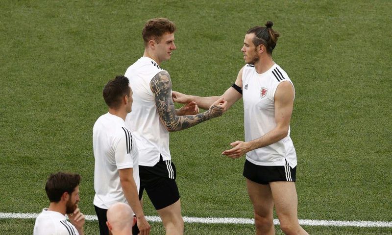 Gareth Bale (R) with his Wales teammates in Rome on Saturday ahead of their Euro 2020 clash with Italy