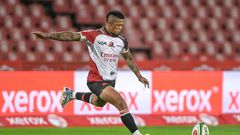 Elton Jantjies is leaving the Lions to join French side Pau for the rest of the Top 14 season