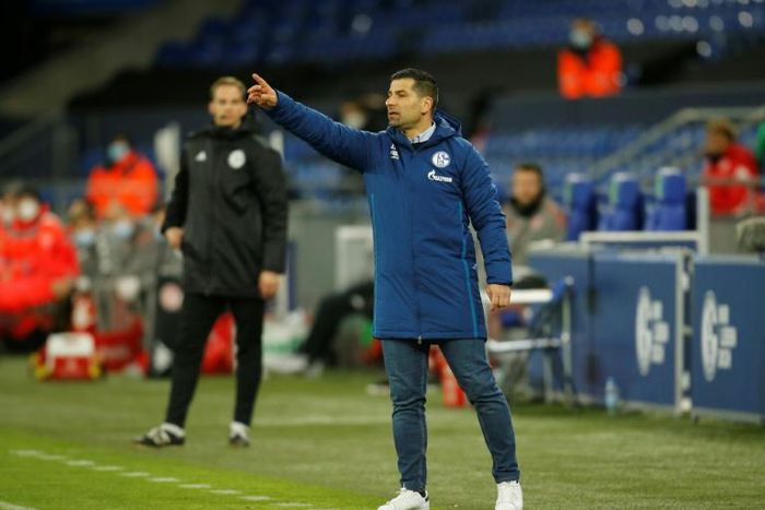 New Schalke coach Dimitrios Grammozis earned a point at home against Mainz