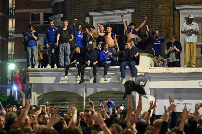 Chelsea supporters unable to go to the Champions League final piled onto the streets surrounding the club's Stamford Bridge stadium in London after their team beat Manchester City to be crowned European champions