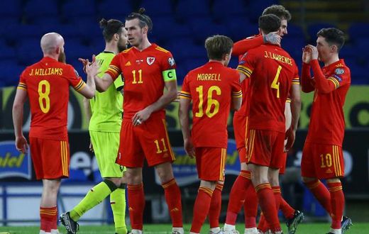 Wales star Gareth Bale praised caretaker manager Robert Page after the 1-0 win over the Czech Republic for keeping their minds focussed on the match and not off the field distractions