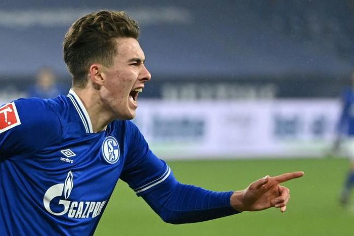 Schalke's teenage US forward Matthew Hoppe celebrates his hat-trick
