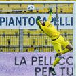 Donnarumma pulls off a save against Parma