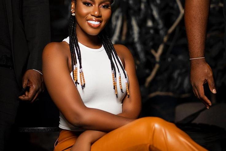 MzVee