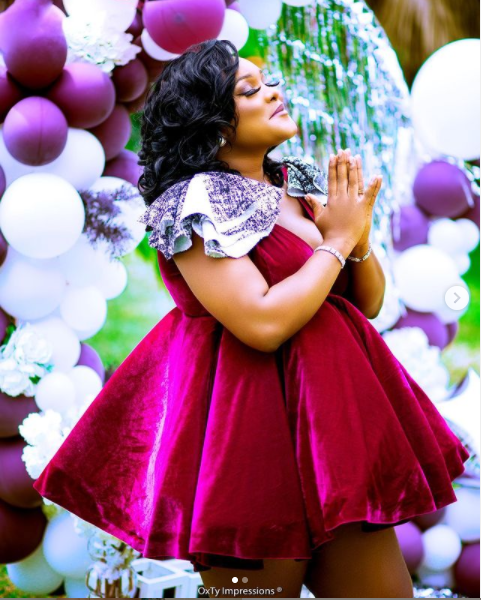 Akosua Vee