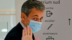 Ex-French Prez Nicolas Sarkozy jailed 3 years for corruption but he’ll spend it at home