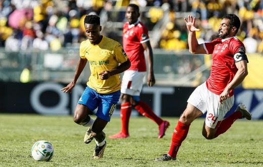 Themba Zwane (L) scored twice for Mamelodi Sundowns Sunday in a CAF Champions League triumph over CR Belouizdad.