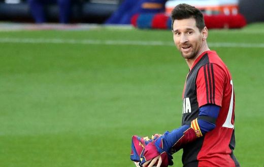 Interim Barcelona president Carles Tusquets said Thursday he would have sold Argentine star Lionel Messi in the summer