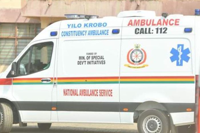 Robbers shoot in the head ambulance driver carrying pregnant woman in labour to the hospital