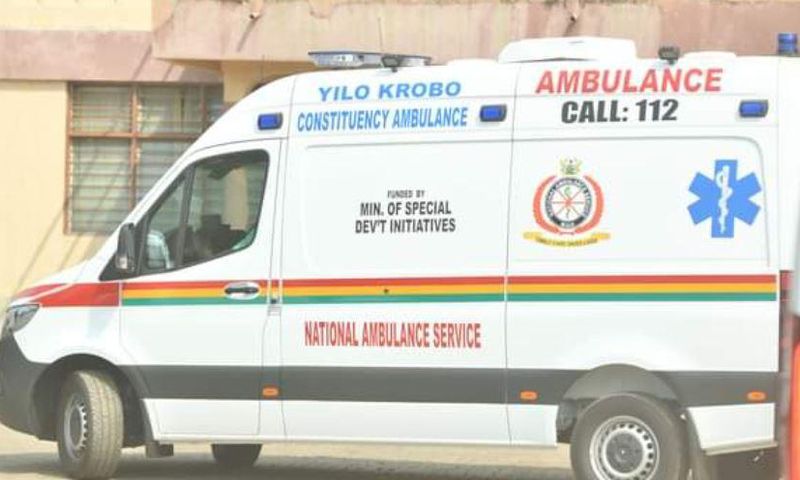 Robbers shoot in the head ambulance driver carrying pregnant woman in labour to the hospital