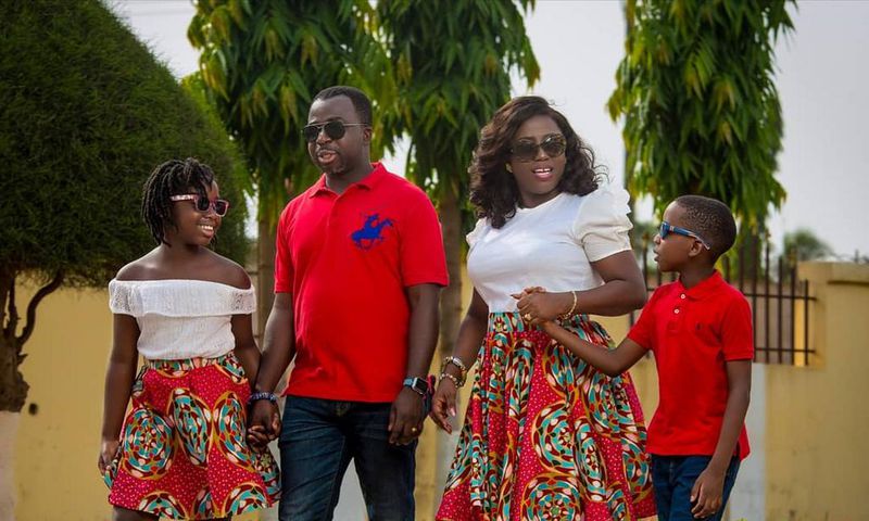Diana Hamilton steps out with her beautiful family in style