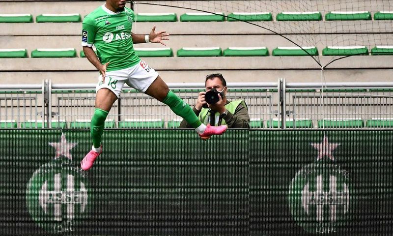 Arnaud Nordin celebrated after scoring the winner for Saint-Etienne