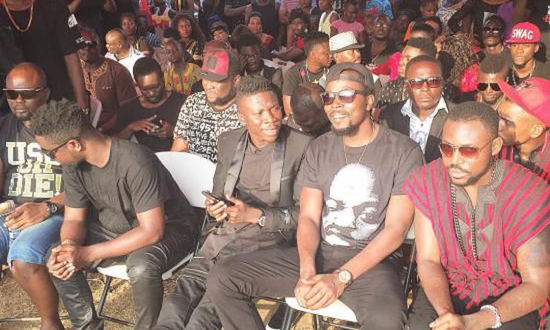 Sarkodie, Kwaw Kese and Yaa Pono at Stonebwoy's mum's funeral