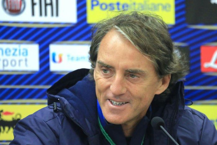 Roberto Mancini will lead Italy until 2026