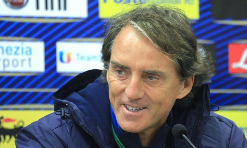 Roberto Mancini will lead Italy until 2026