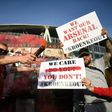 Arsenal's US owner Stan Kroenke has no intention of selling the club despite fan protests