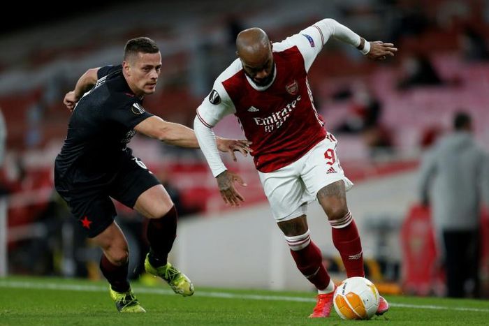 Arsenal forward Alexandre Lacazette (right) missed a glorious chance to score against Slavia Prague