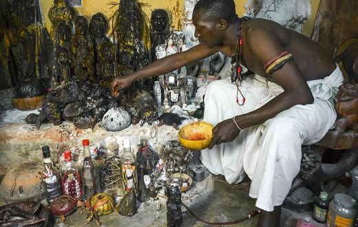 Robbers return to place GH¢51,900 stolen cash at victim’s doorstep after he invoked 8 deities
