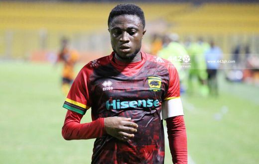 Emmanuel Gyamfi: Kotoko captain risks missing Hearts clash after misconduct charge