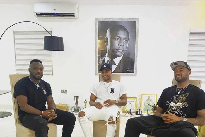 Watch: Ayew brothers mobbed by several fans outside bar in Accra