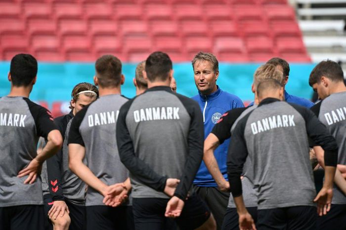 Dream big: Denmark coach Kasper Hjulmand talks to his squad at training on Friday