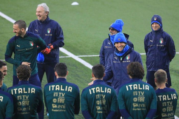 Italy have lost just twice under Roberto Mancini (2ndR).