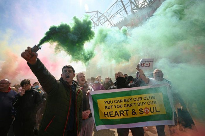 Manchester United fans called for the club's American owners, the Glazer family, to sell the club ahead of Sunday's Premier League clash with Liverpool